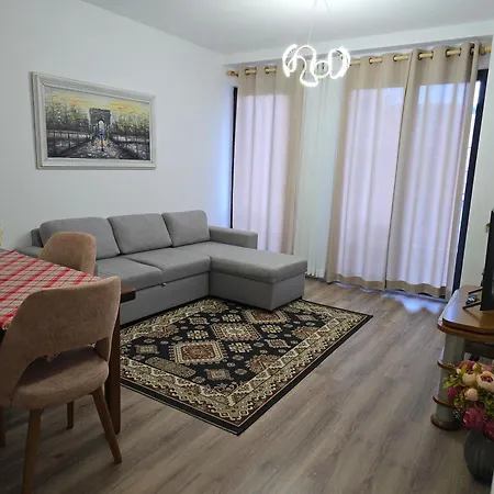 Urban Hideout Apartment *